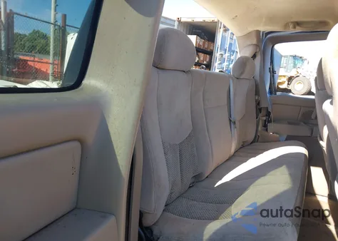 2007 Chevrolet Silverado 1500 Classic Ls z USA, uszkodzony, nr VIN 1GCEC19Z97Z150148